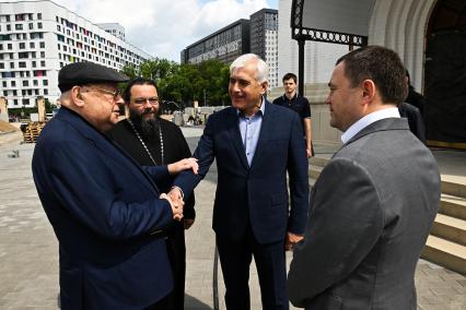 Владимир Ресин, Митрополит Псковский и Порховский Матфей, Василий Нестеренко и Пётр Фрадков