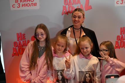 Премьера фильма Не одна дома 2\"