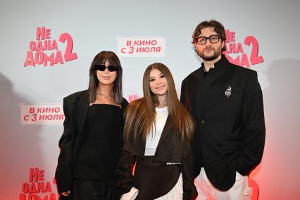 Премьера фильма Не одна дома 2\"