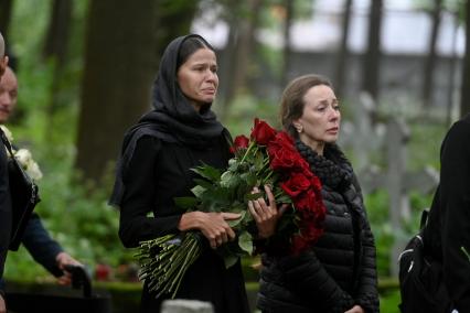 Похороны бывшего министра транспорта РФ Романа Старовойта в Санкт-Петербурге