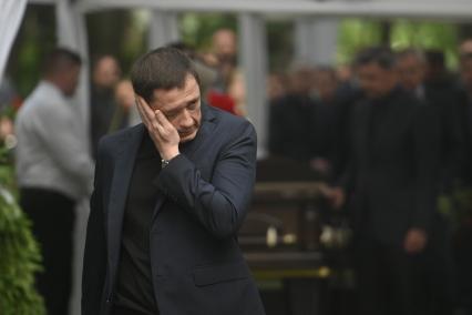 Похороны бывшего министра транспорта РФ Романа Старовойта в Санкт-Петербурге