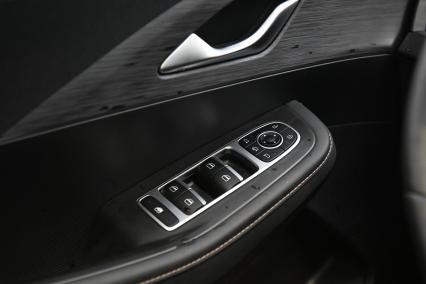 Тест-драйв автомобиля Omoda C5