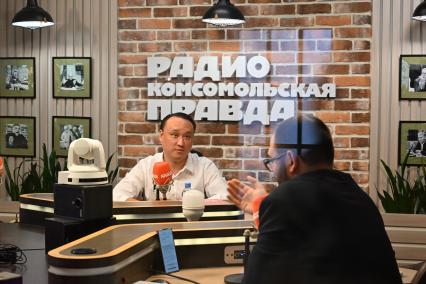 Сангаджи Тарбаев на радиостанции \"Комсомольская правда\"