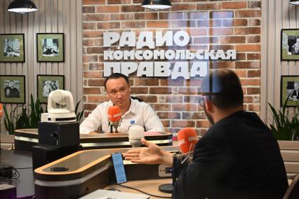 Сангаджи Тарбаев на радиостанции \"Комсомольская правда\"