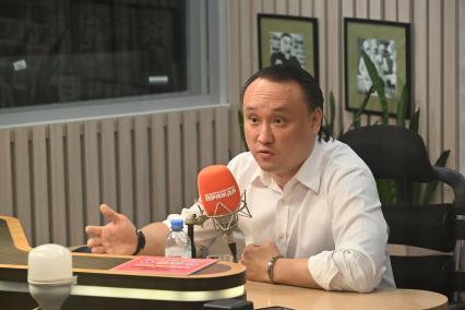Сангаджи Тарбаев на радиостанции \"Комсомольская правда\"