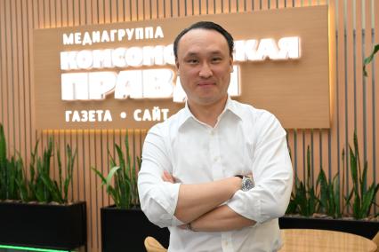 Сангаджи Тарбаев в редакции \"Комсомольской правды\"