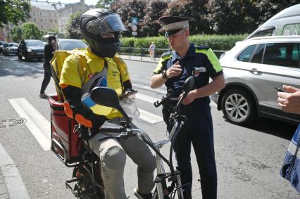 Рейд по велокурьерам в Петербурге