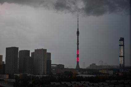 Сильный дождь в Москве