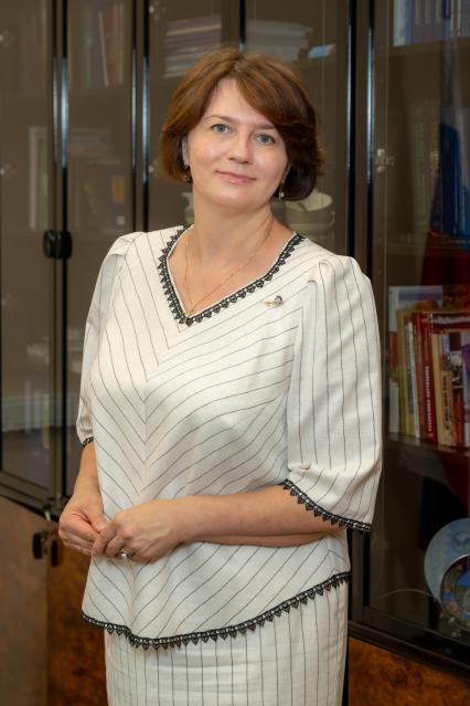 Елена Богдан