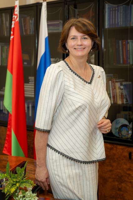Елена Богдан