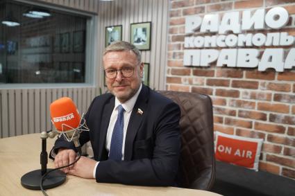 Константин Косачев на радиостанции \"Комсомольская правда\"
