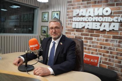 Константин Косачев на радиостанции \"Комсомольская правда\"