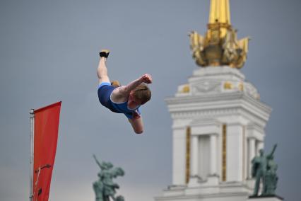 Международный фестиваль воздушных гимнастов Трапеция\" на ВДНХ