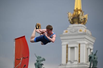 Международный фестиваль воздушных гимнастов Трапеция\" на ВДНХ