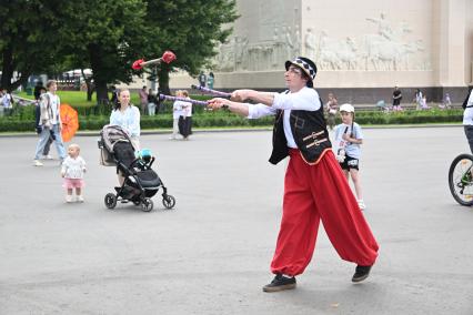 Международный фестиваль воздушных гимнастов Трапеция\" на ВДНХ