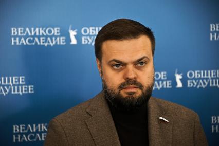 Артем Туров