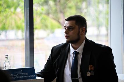 Александр Мещанинов
