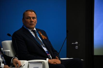 Петр Толстой