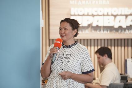 Презентация книги Гастрономическая дипломатия\" в ИД \"Комсомольская правда\"
