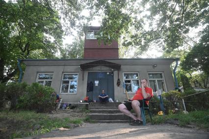 Работа спасателей на пляже в Петербурге