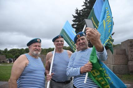 Празднование дня ВДВ в Санкт-Петербурге