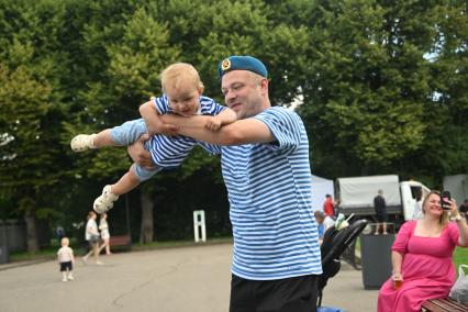 Празднование Дня ВДВ в Москве