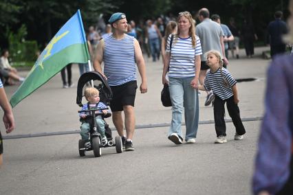 Празднование Дня ВДВ в Москве