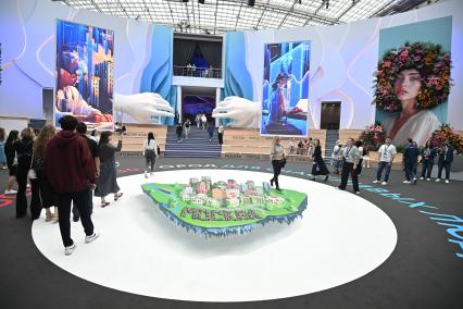 Форум-фестиваль Территория будущего. Москва 2030\" в Гостином дворе