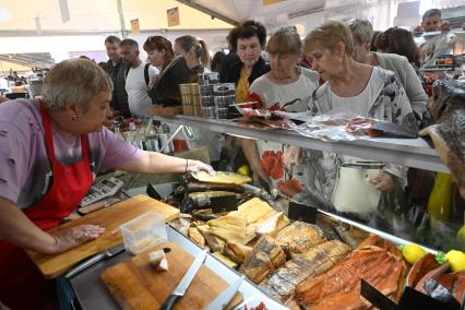 Всероссийский гастрономический фестиваль Сыр! Пир! Мир!\"