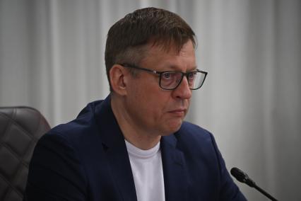 Алексей Фирсов