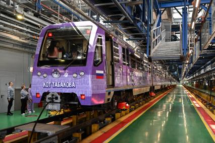 Запуск тематического поезда метро, посвященного памяти Олега Табакова