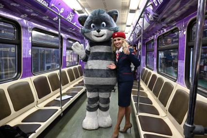 Запуск тематического поезда метро, посвященного памяти Олега Табакова