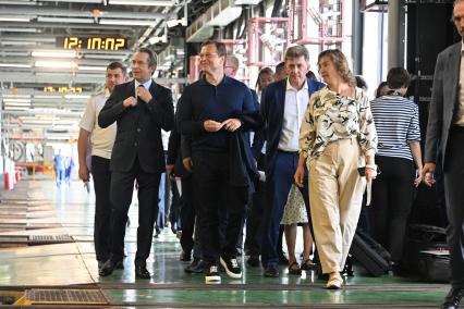 Запуск тематического поезда метро, посвященного памяти Олега Табакова