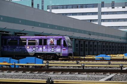 Запуск тематического поезда метро, посвященного памяти Олега Табакова