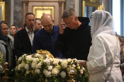 Мощи святителя Тихона прибыли в Казанский собор Санкт-Петербурга