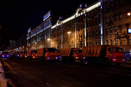 Замена асфальтового покрытия на Тверской улице