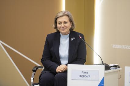 Анна Попова