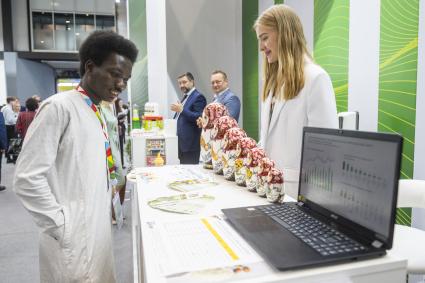 II Cаммит и форум `Россия - Африка`в Санкт-Петербурге. Работа форума