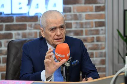 Геннадий Онищенко в редакции Комсомольской правды\"