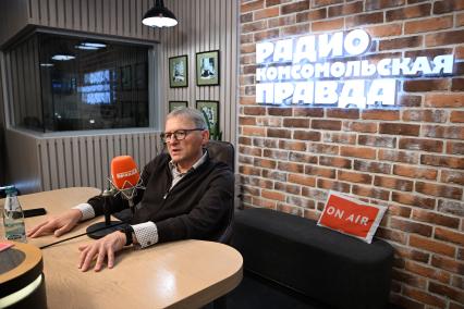 Борис Титов на радиостанции Комсомольская правда\"