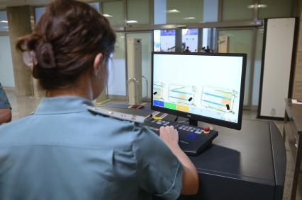 Противорадиационные учения таможни аэропорта Пулково\"
