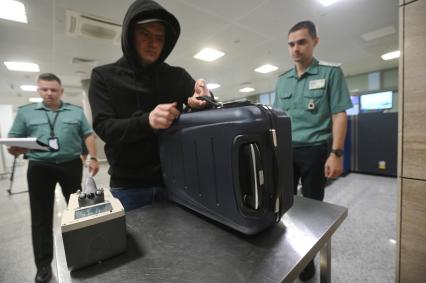 Противорадиационные учения таможни аэропорта Пулково\"