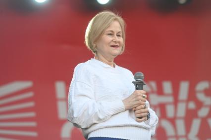 Книжный фестиваль Красная строка\" в Екатеринбурге
