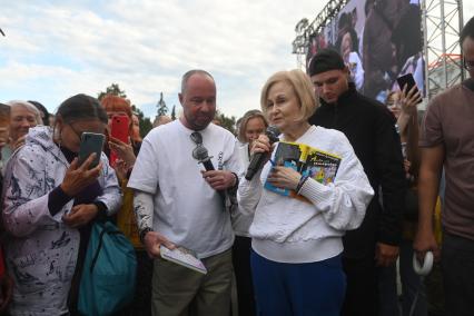 Книжный фестиваль Красная строка\" в Екатеринбурге