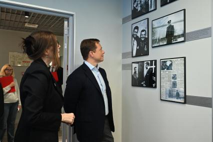 Максим Ликсутов и Олеся Носова в редакции  Комсомольская правда\"