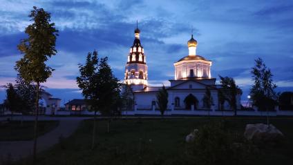 Возрожденное село Губино в Калужской области