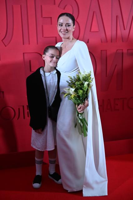 Премьера сериала Москва слезам не верит. Все только начинается\"