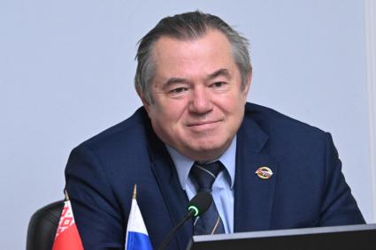 Сергей Глазьев