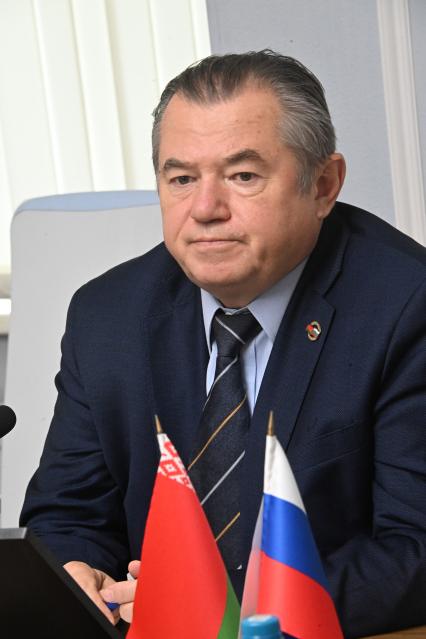 Сергей Глазьев