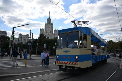 В Москве прошел юбилейный парад ретротрамваев
